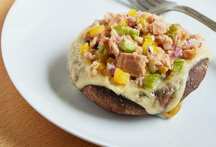 Portobello relleno de atún y queso de 240 Kcal