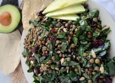 Ensalada verde con lentejas de 289 Kcal