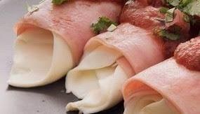 Rollitos de jamón con queso panela de 114 Kcal