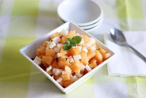 Melón, jicama y nuez de 151 Kcal