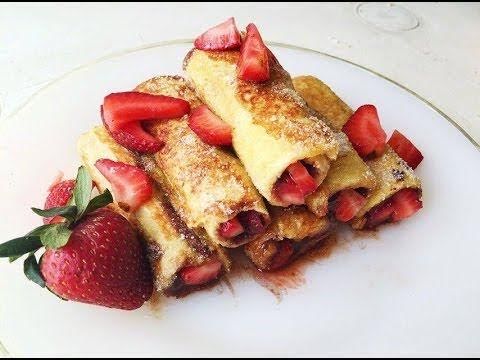 Strawberry jam and chocolate rolls de 237 Kcal