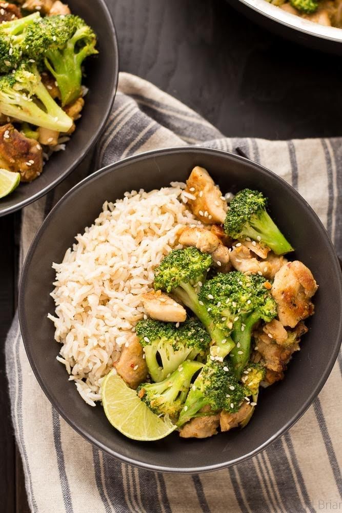 Chicken in peanut cream with broccoli