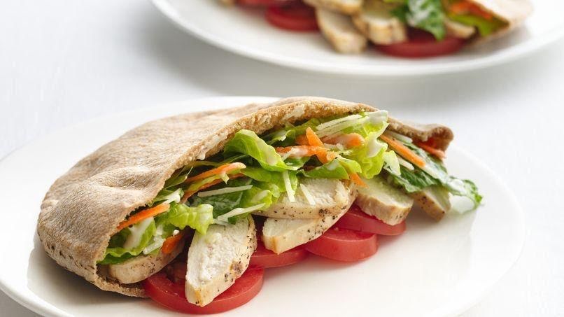 Pita bread with chicken de 250.2 Kcal