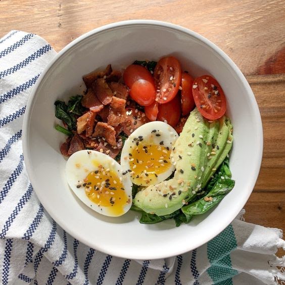 bowl-de-huevo-cocido-keto-de-206-2-kcal-receta-f-cil-en-la-app-avena