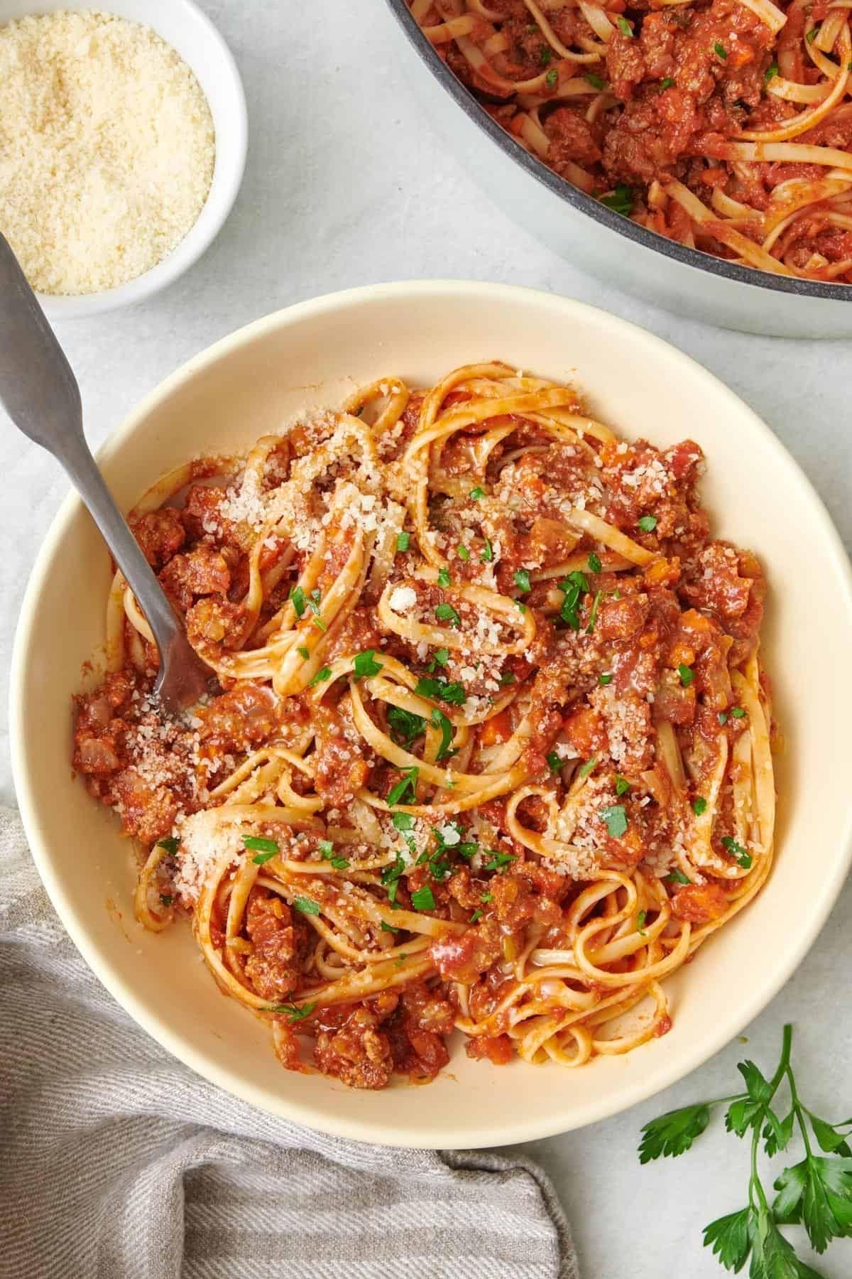 Spaghetti a la bolognesa de 280.2 Kcal