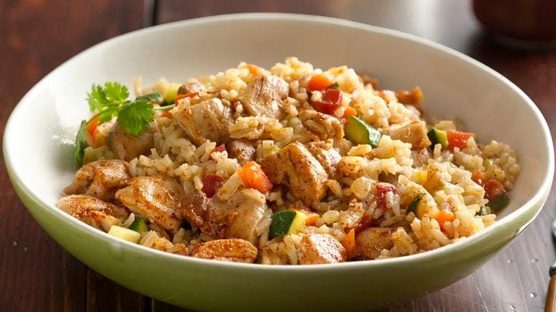 Arroz con pollo y pimientos de 188.2 Kcal