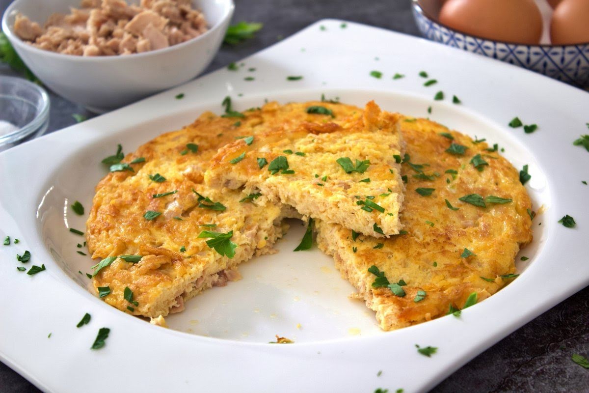 Tortilla con huevo de atún y avena