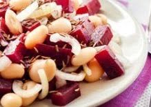 Ensalada de alubias con betabel de 163 Kcal