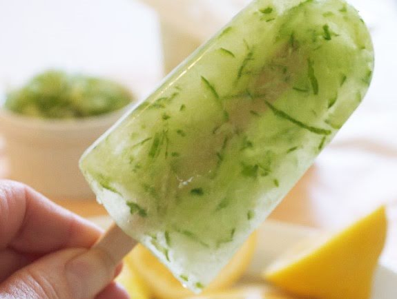 Paletas de pepino, espinaca y limón de 44 Kcal