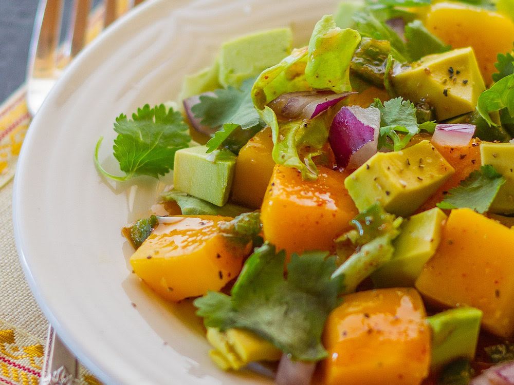 Ensalada de mango y aguacate de 199.2 Kcal