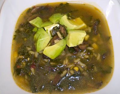 Sopa de champiñones con espinacas