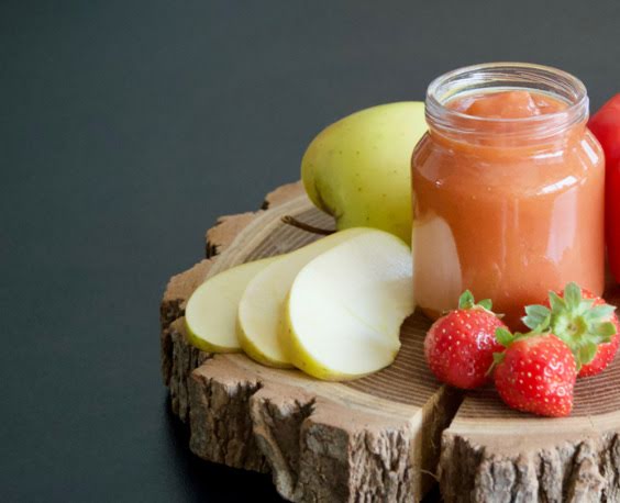 Papilla de fresa, manzana, avena y pimiento rojo de 198 Kcal