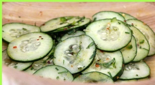 Rebanadas de pepino al cilantro. de 60.2 Kcal