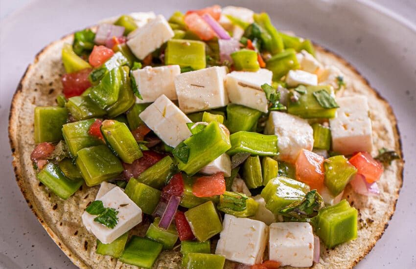 Tostadas de nopal con panela