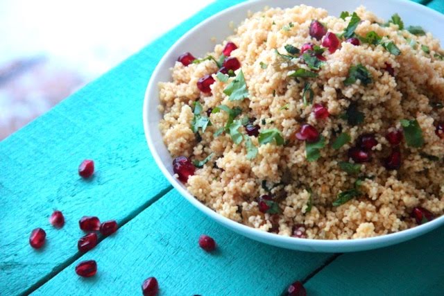 Ensalada de couscous navideña