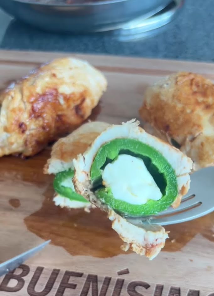 Rollitos de pollo rellenos de japaleño y panela de 190.2 Kcal