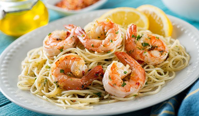 Pasta con camarones de 142.16 Kcal