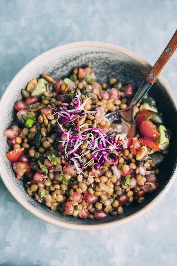 Ensalada de lentejas con panela