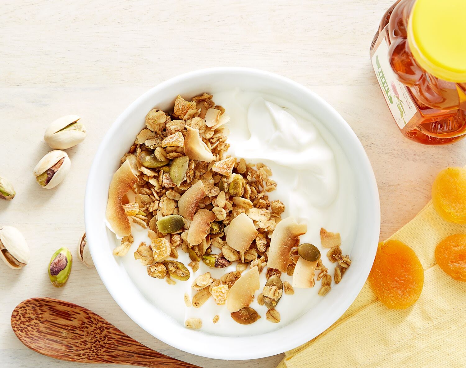 Yogurt con granola de 231 Kcal