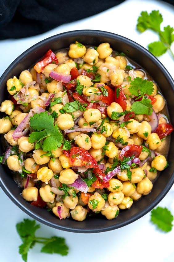 Ensalada de garbanzos y semillas de calabaza de 473 Kcal