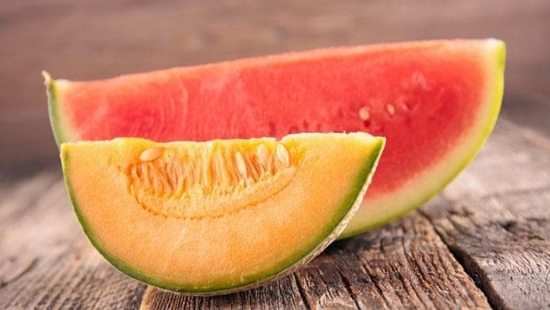 Sandía, melón y nuez de 176 Kcal