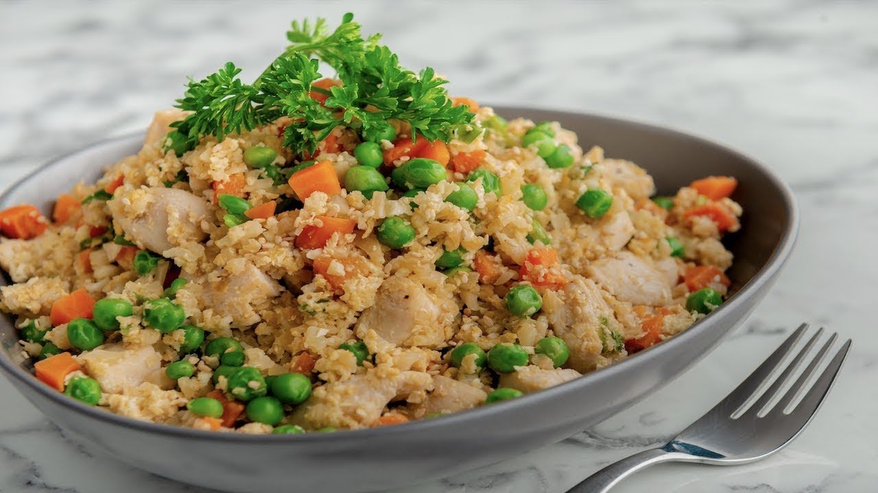 Arroz de coliflor con pollo de  Kcal - Receta fácil en la app Avena