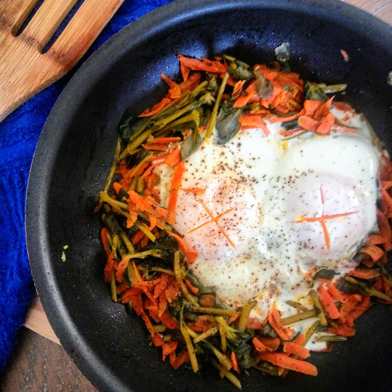 Sartén de huevo con vegetales de 160 Kcal