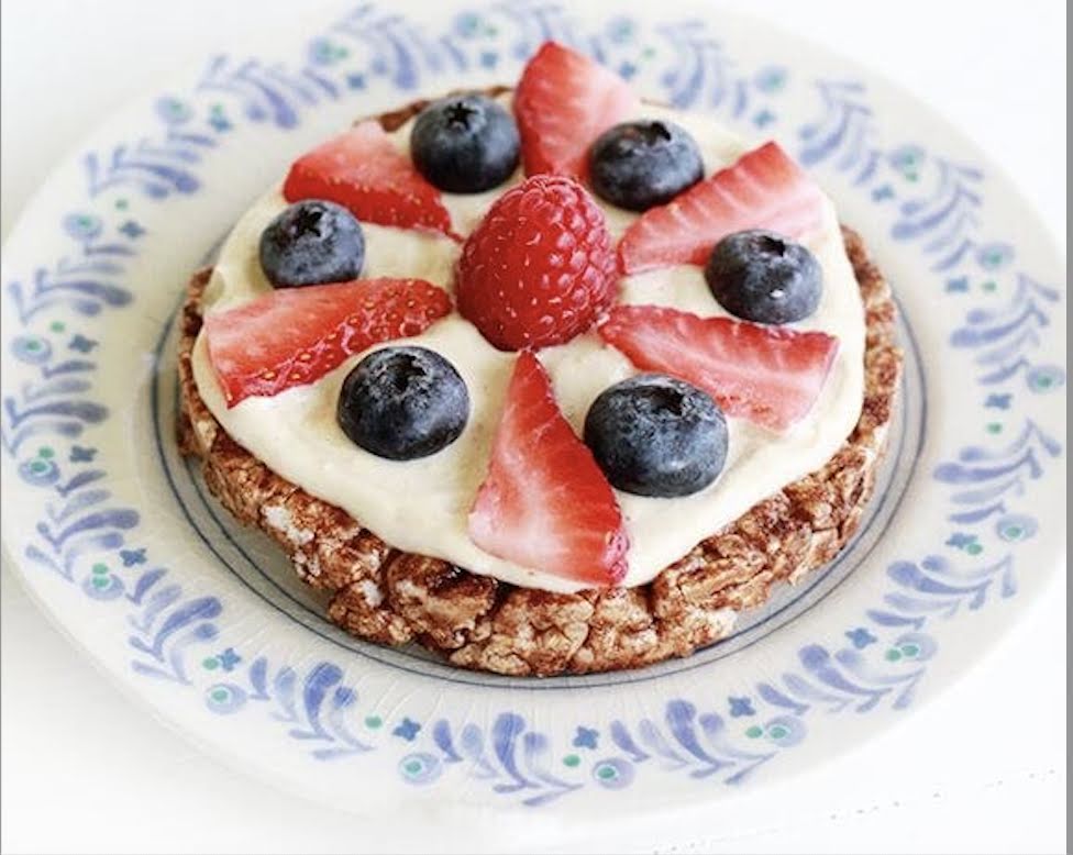 Tortitas de arroz con crema de cacahuate de 342.1 Kcal