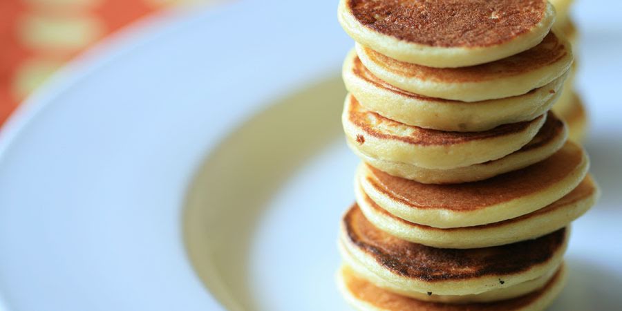 Hotcakes de manzana y plátano