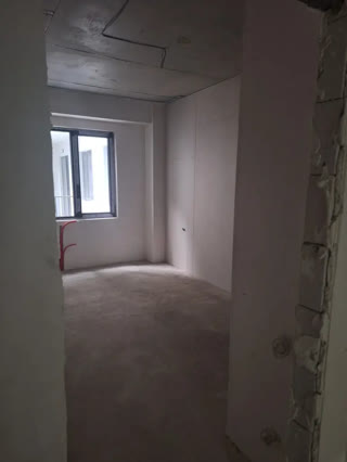 იყიდება 2 ოთახიანი ბინა საბურთალოზე