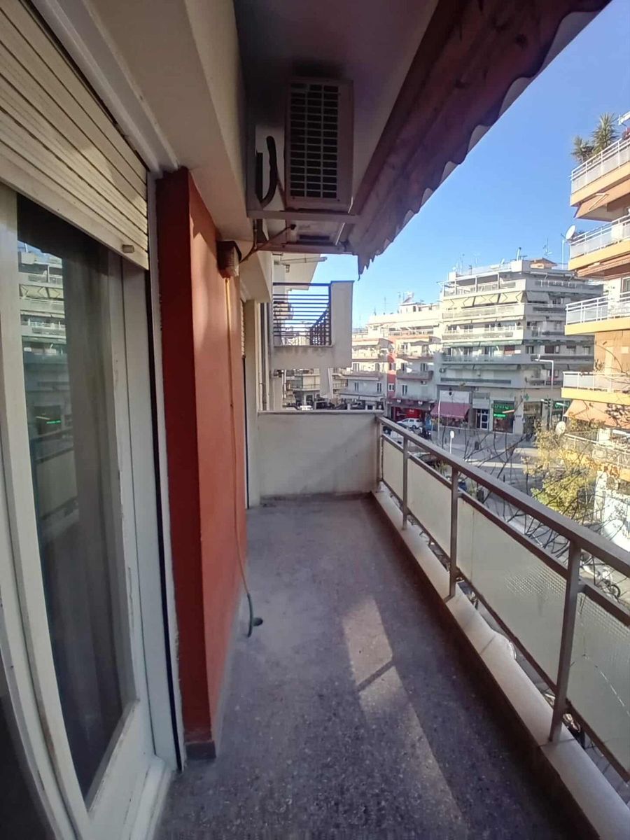 Квартира 90 м²