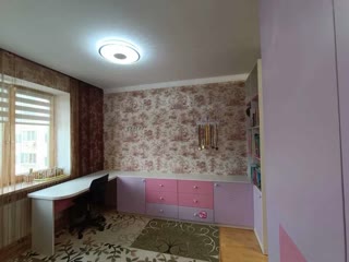 Продаж 1к квартири 52 кв. м на вул. Васильченка