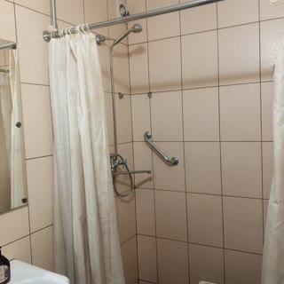 Sale of a spacious 1-room apartment in the Svyatoshyn District