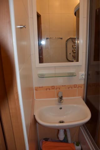 Продається  2кім. квартира  47м2 Воскресенка
