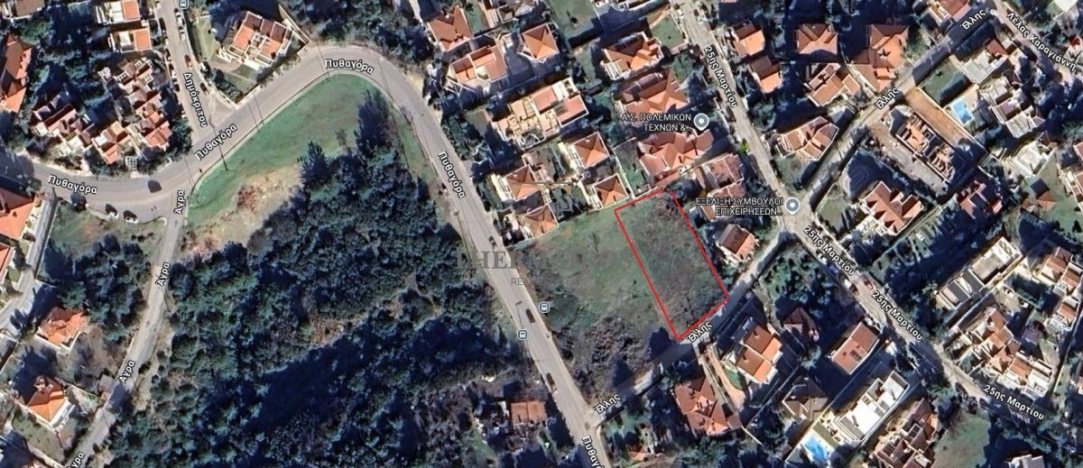 Участок 1096 м²