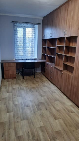 Продам 2-кімнатну квартиру на Холодній Горі