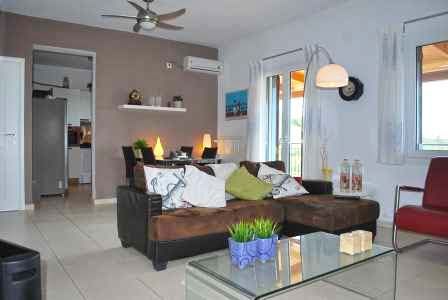 200 m² Detached House