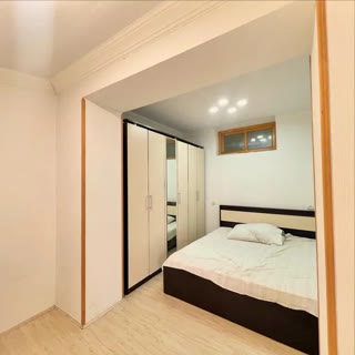 10+ комнатная квартира на продажу в Сабуртало