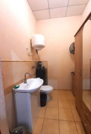 Приміщення на проспекті Перемоги, м. Київ