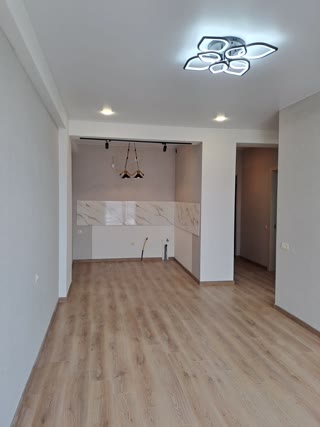 For sale 2 four-room apartments with panoramic view in Uptown complex