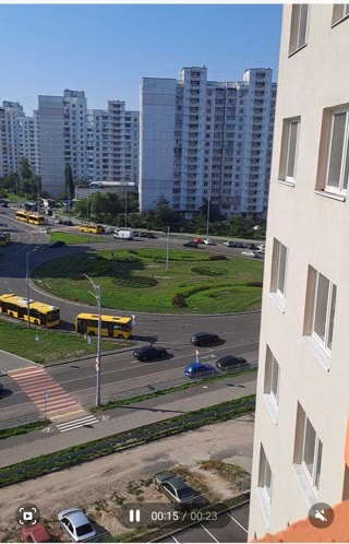 Продаж 1-кімнатної квартири на Троєщені