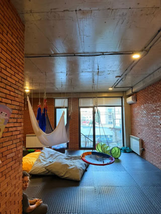 Universal commercial space for rent in Saburtalo