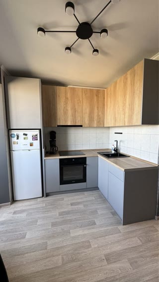 Продаж 2-кімнатної квартири 56 кв.м у Деснянському р-ні