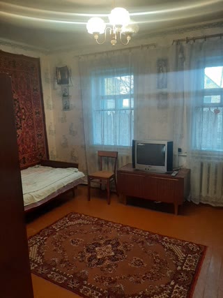 Продам добротний будинок в Безлюдівці поруч з озером