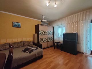 Продам 2х к. квартиру м. Ботанічний Сад