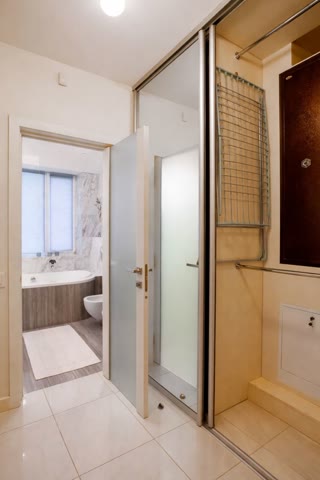 Sale of a 1-room apartment near Arsenalna metro