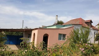 Продам будинок в центрі Вовчанська з банею