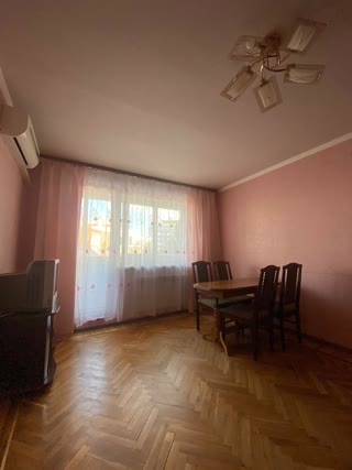 Продам 2х к.кв Научная, Центр