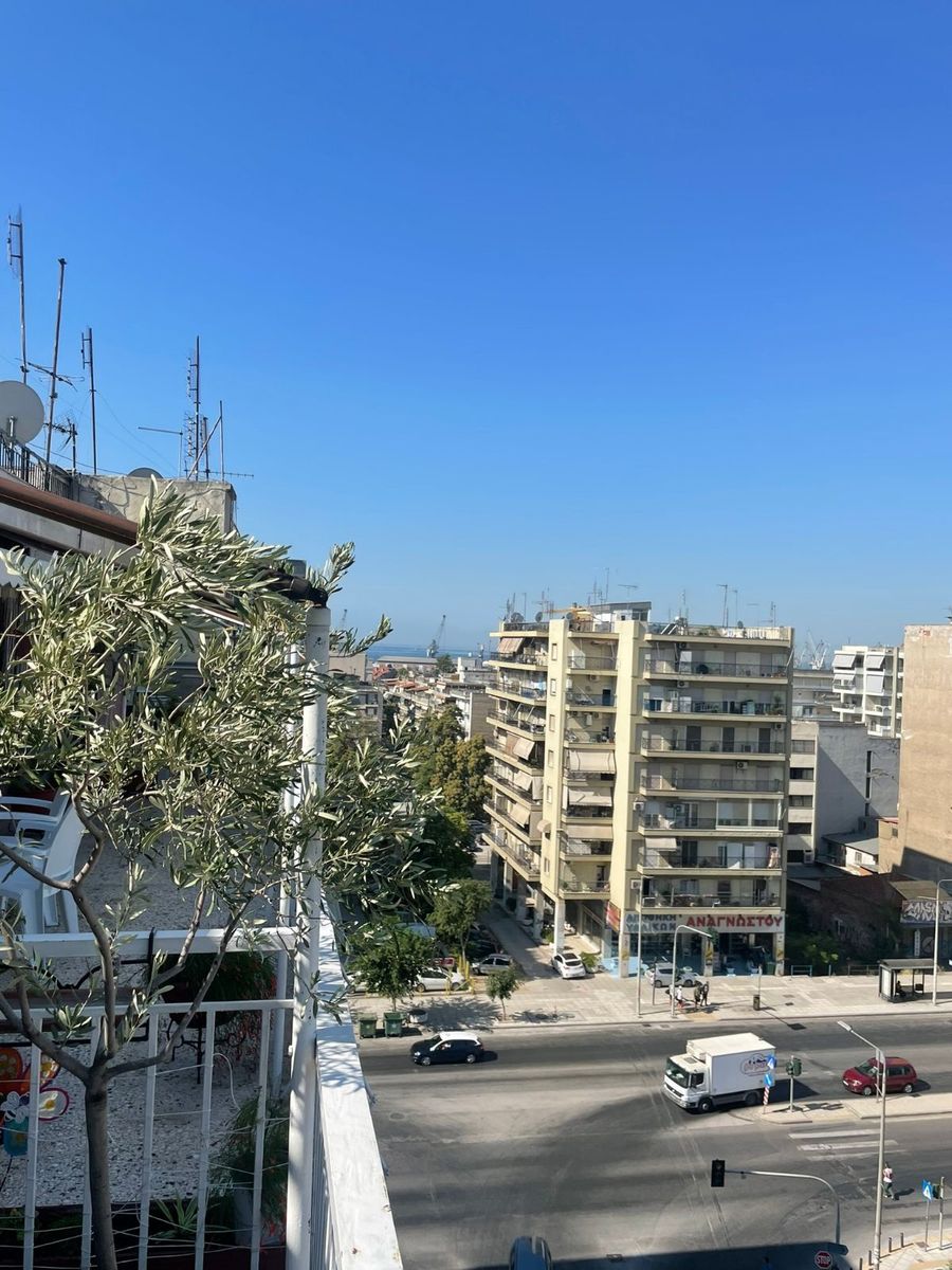 120 m² Apartment