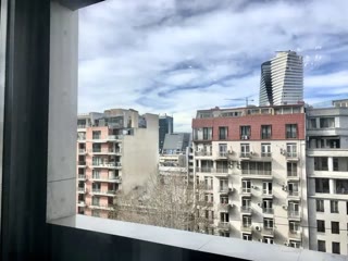 ქირავდება 5 ოთახიანი ბინა ვაკეში